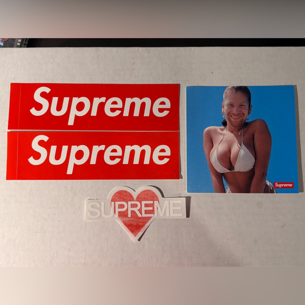 Supreme Aphex Twin Windowlicker Chris Cunningham + Announcing White Sticker SS25